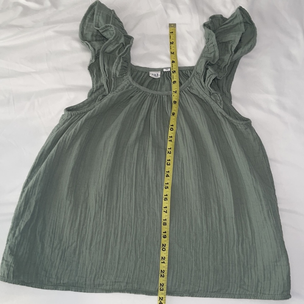 Scoopneck Ruffle Sleeve Top - Picture 3 of 7